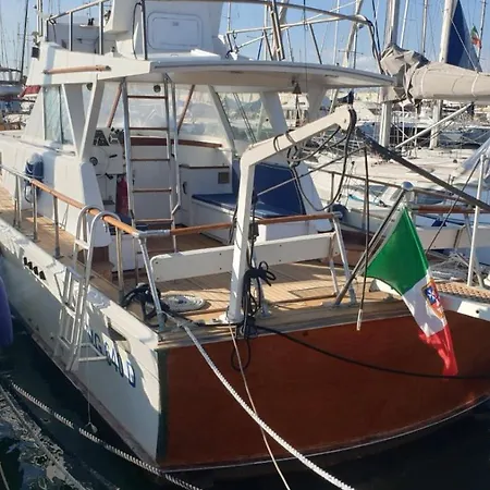Salvador Bahia Boat And Breakfast * Lido di Ostia