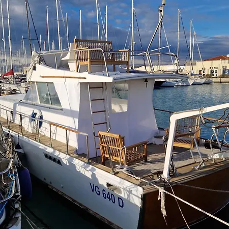 Salvador Bahia Boat And Breakfast Botel *
